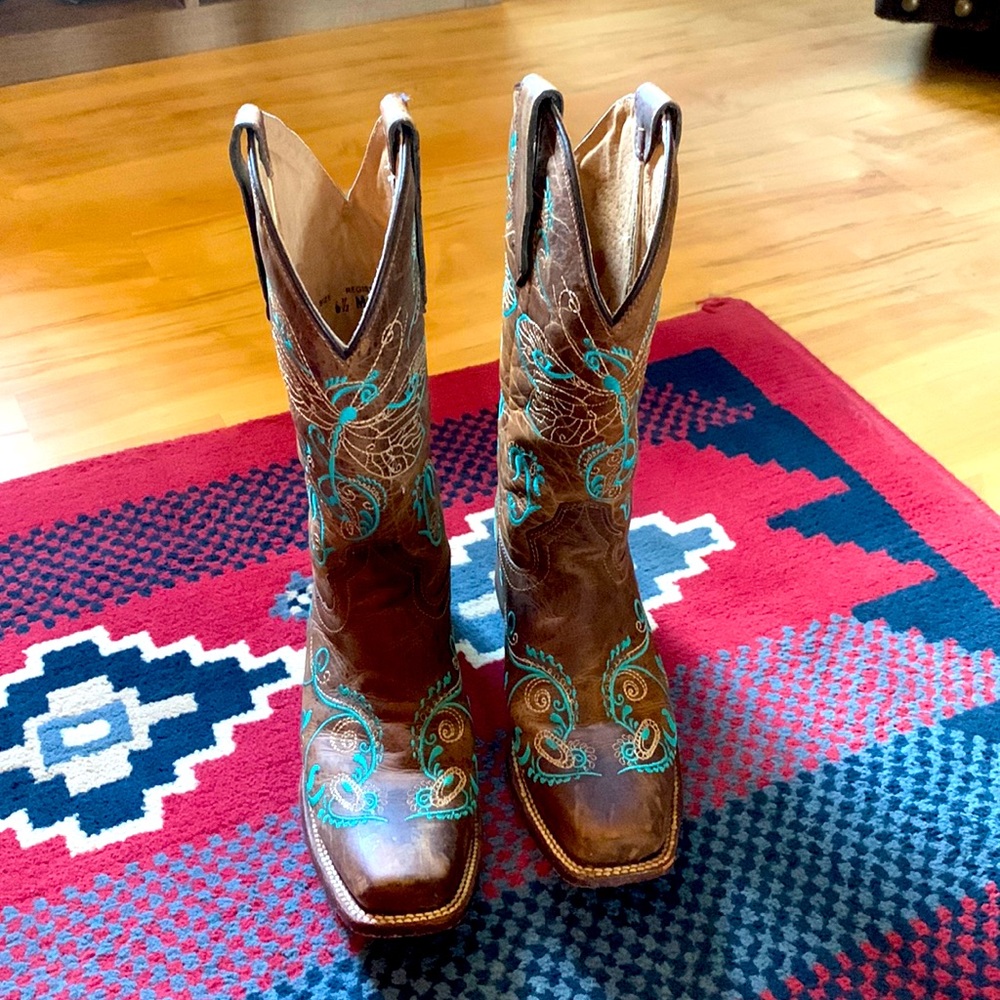 Women’s Circle G by Corral western boots, size 6 1/2 M.